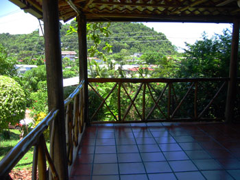 Casa-Bumerango Patio